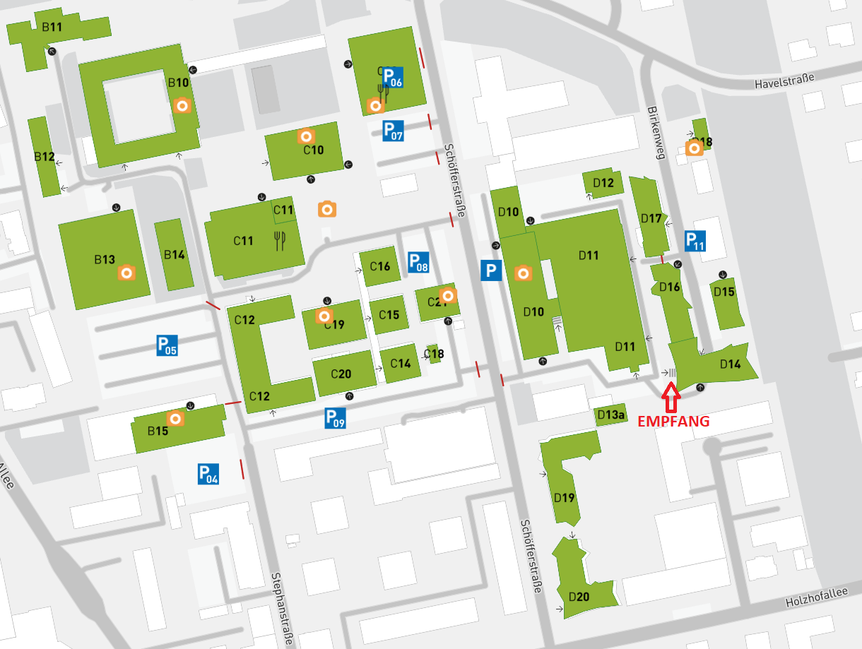 Campus-Ausschnitt mit markierten Parkplätzen und Empfangsbereich